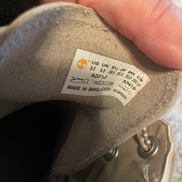 New Timberland boots - Picture 4 of 6